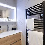 De Gamme à 1650 Avec Garage, Balcon Et Wifi - Fr-1-575-167 Apartamento *