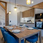 Apartamento De Gamme à 1650 Avec Garage, Balcon Et Wifi - Fr-1-575-167 Courchevel